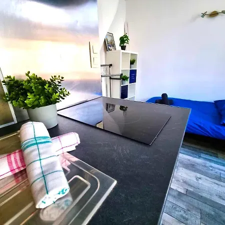 Votre Pied-a-terre Ideal Proche Gare De Апартаменты
